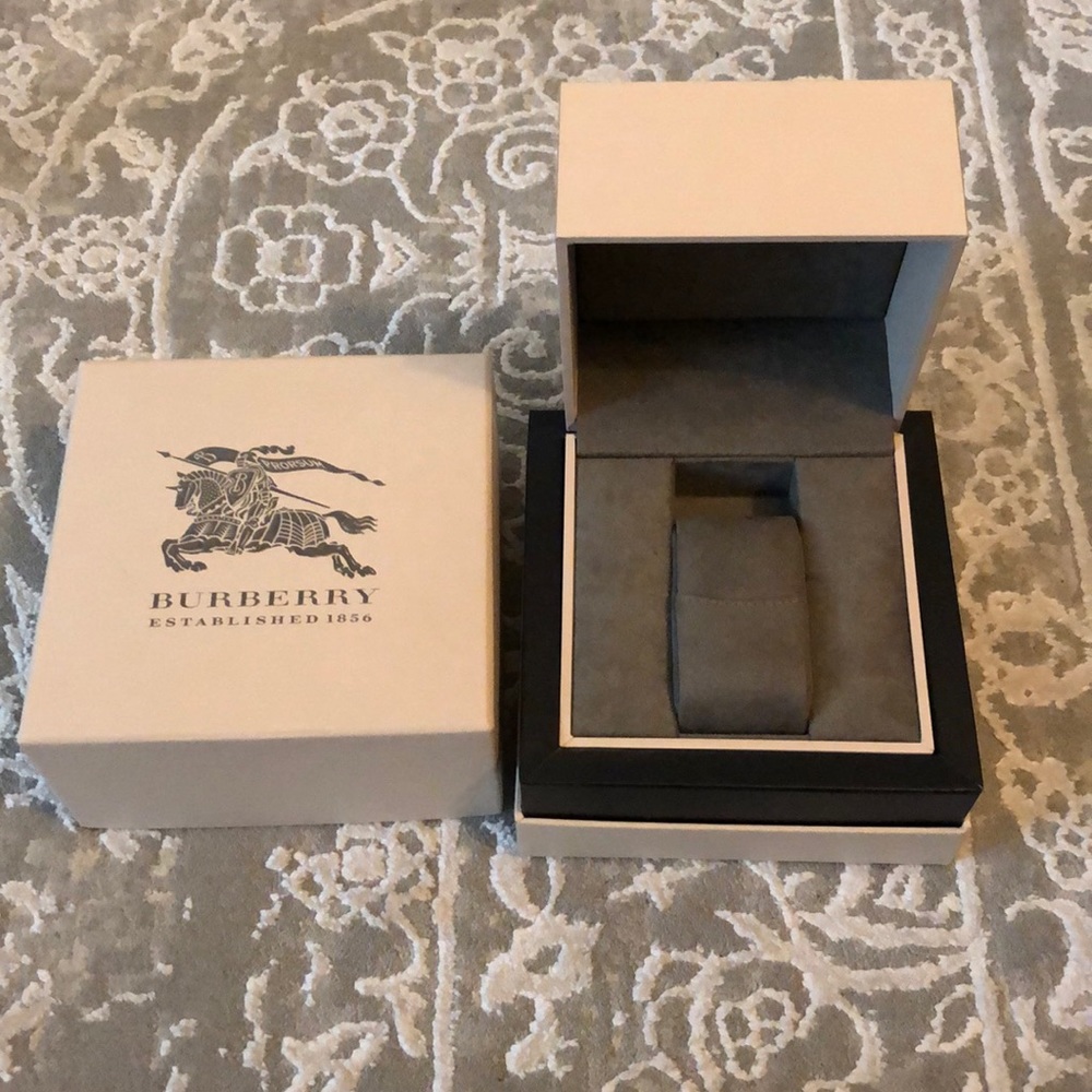 Burberry watch box